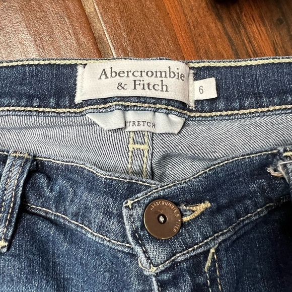 Abercrombie and Fitch Denim Bermuda Long Shorts - Picture 2 of 5